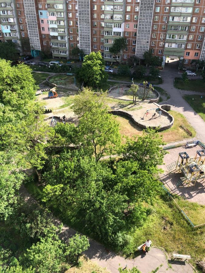 Новая Красивая Квартира. Čerkasy Exteriér fotografie